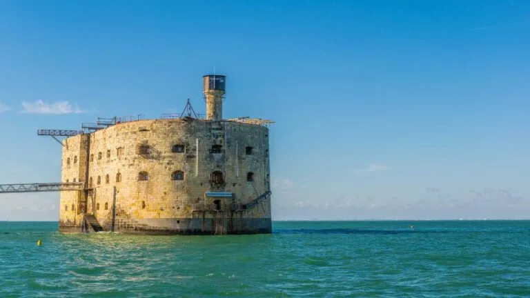 fort Boyar vue de loin